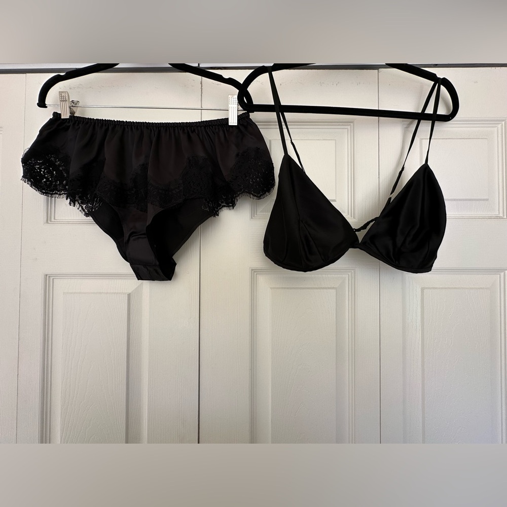 Rosamosario 100% Silk Satin Chantilly Lace Bra and Panty Set Black Silk Satin